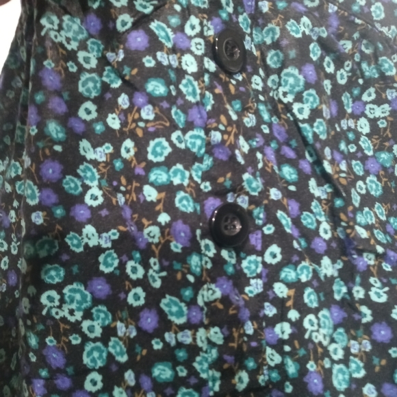 Xai Romper/Size SP(Small Petite)/Black w Green & Blue Floral Design - Picture 4 of 8
